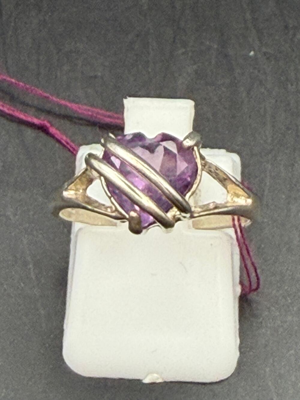 Vintage "New" Sterling Silver Purple Heart Stone Ring Size 6.5